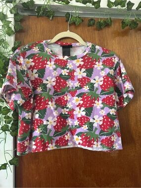 Nooworks Berry Purple Short Sleeve T-shirt Top Strawberry M
